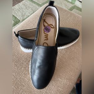 Women’s Sam Edelman low black flat shoes - Size 10.5